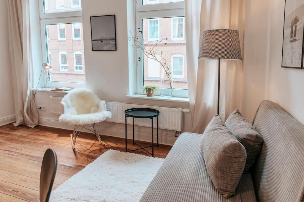 Altbautraum! 2 Zimmer Mit 24H Check-In Kiel Exterior foto