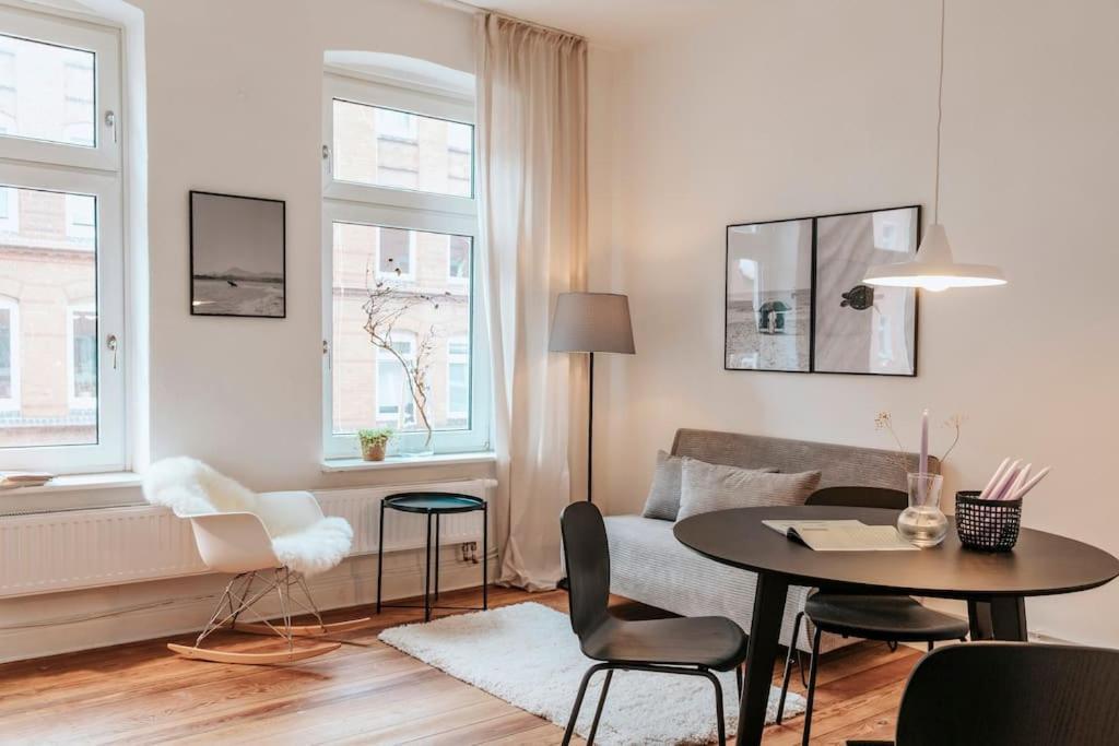 Altbautraum! 2 Zimmer Mit 24H Check-In Kiel Exterior foto