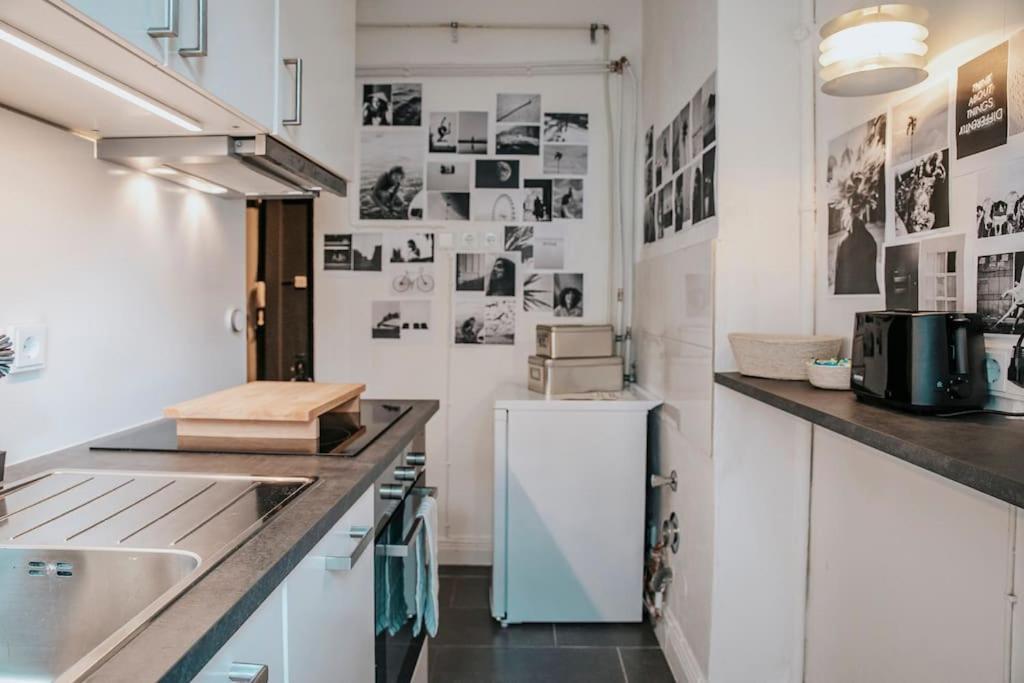 Altbautraum! 2 Zimmer Mit 24H Check-In Kiel Exterior foto